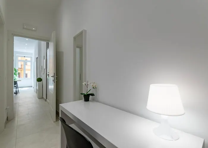 Apartment Near To Colosseum Re-house