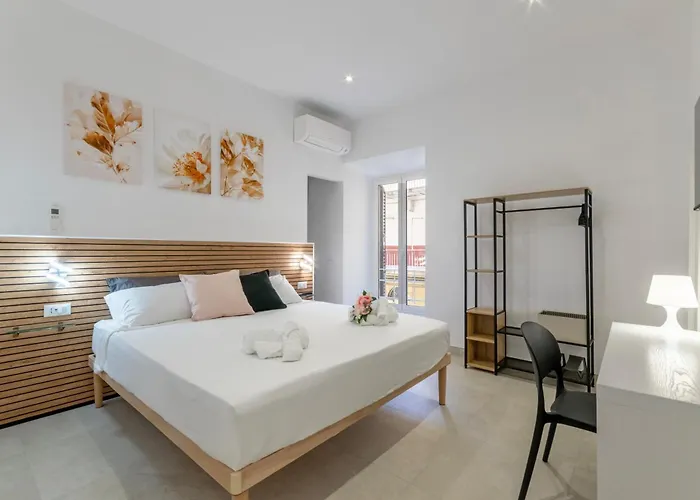 Near To Colosseum Re-house Apartment