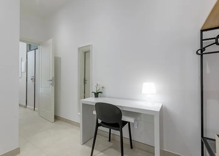 Apartment Near To Colosseum Re-house Rom