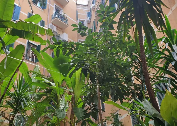 Near To Colosseum Re-house Apartment Rom
